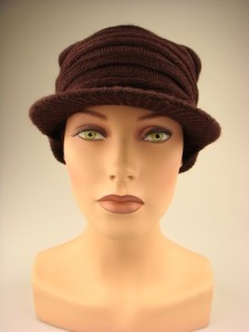 damesmuts-lange klep-bruin-muts043-beterpet-nl